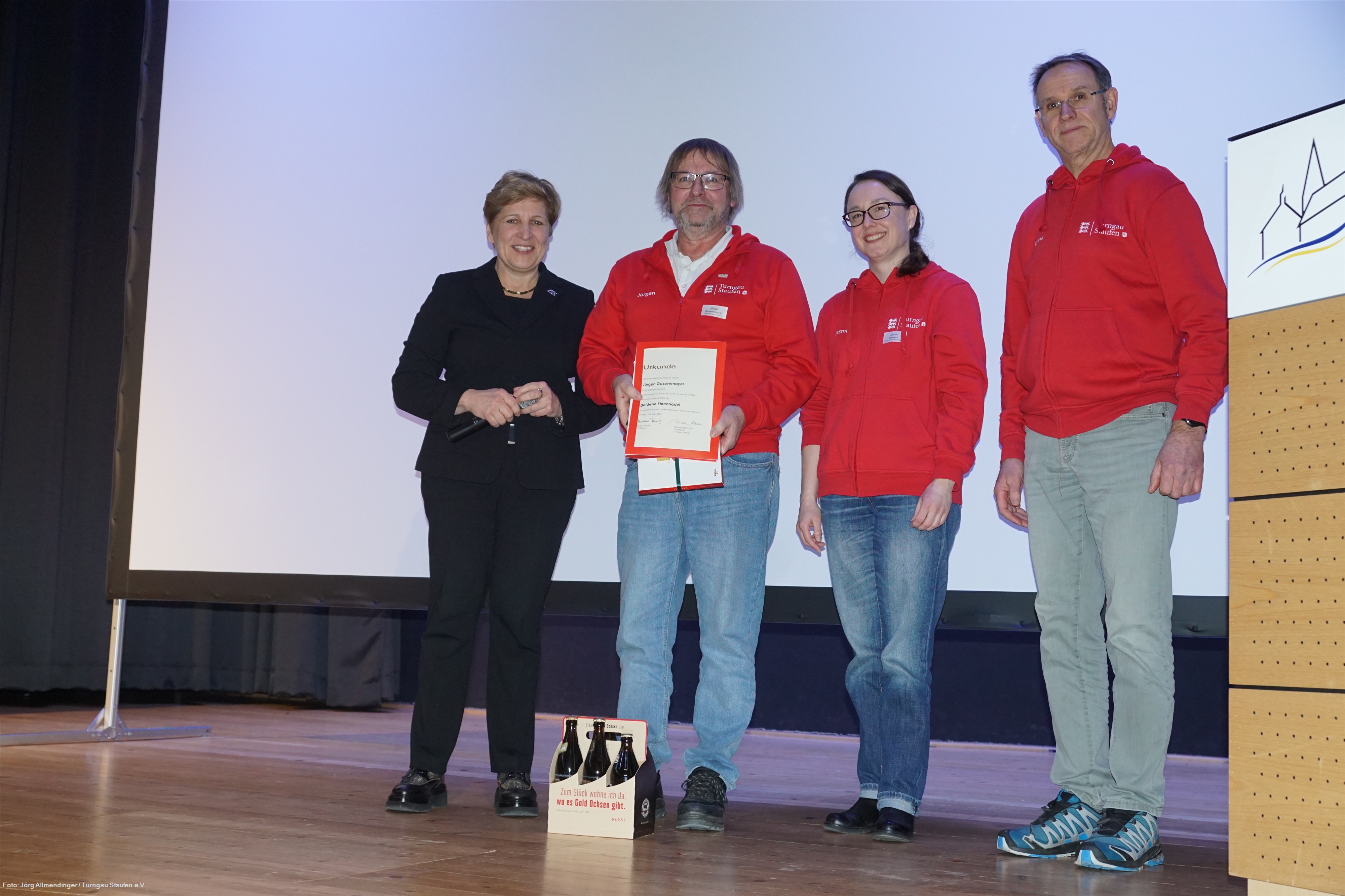 Jürgen Gassenmayer mit STB-Ehrennadel in Gold ausgezeichnet